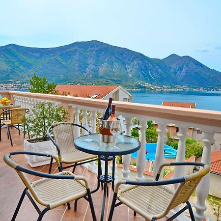 Apartments Blue Lagoon โกตอร์ ภายนอก รูปภาพ