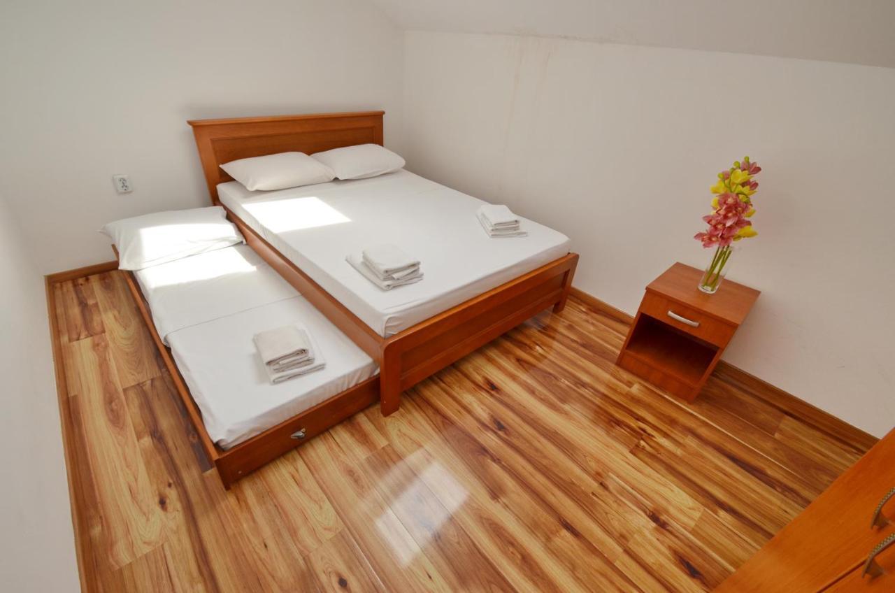 Apartments Blue Lagoon โกตอร์ ภายนอก รูปภาพ