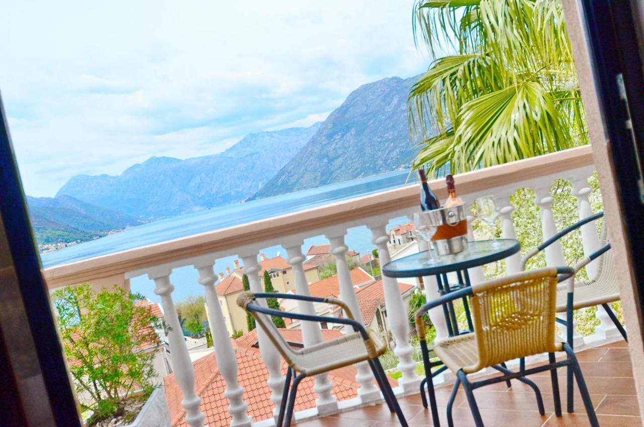 Apartments Blue Lagoon โกตอร์ ภายนอก รูปภาพ