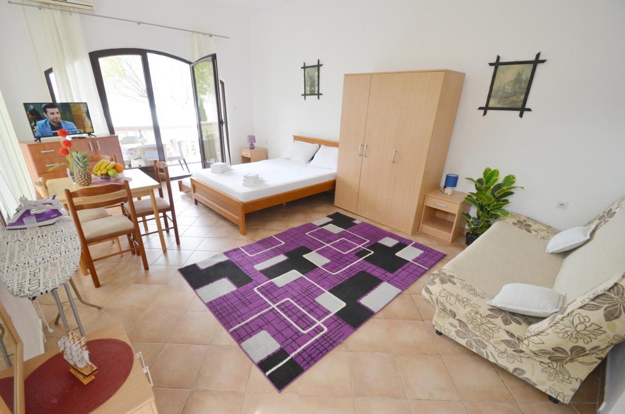 Apartments Blue Lagoon โกตอร์ ภายนอก รูปภาพ