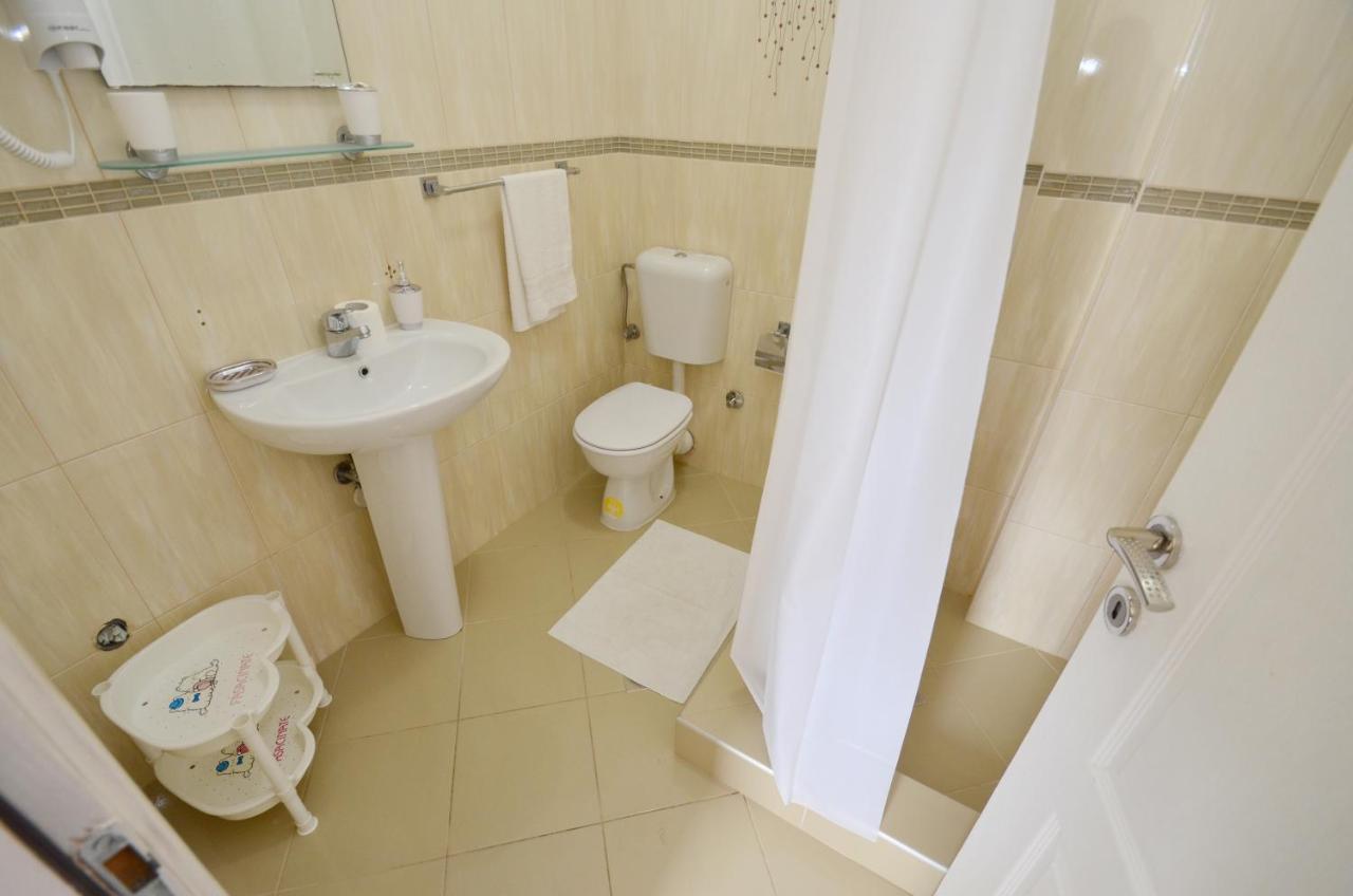 Apartments Blue Lagoon โกตอร์ ภายนอก รูปภาพ