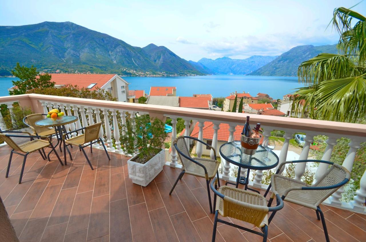 Apartments Blue Lagoon โกตอร์ ภายนอก รูปภาพ