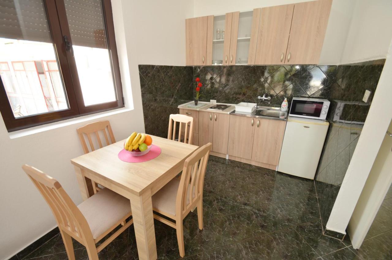 Apartments Blue Lagoon โกตอร์ ภายนอก รูปภาพ